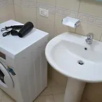 Seaview Penthouse 2 Bedrooms & Private Garage 아파트