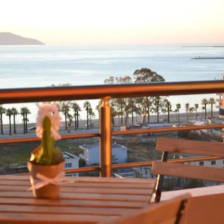 Seaview Penthouse 2 Bedrooms & Private Garage Vlorë