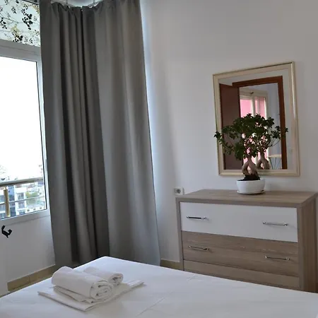 Seaview Penthouse 2 Bedrooms & Private Garage Vlorë