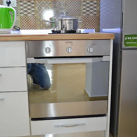 Seaview Penthouse 2 Bedrooms & Private Garage Vlorë