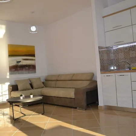 Seaview Penthouse 2 Bedrooms & Box Garage Vlore