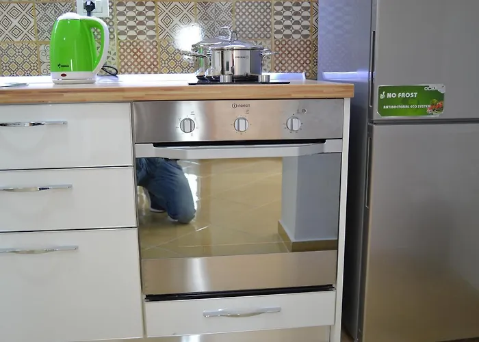 Seaview Penthouse 2 Bedrooms & Private Garage Vlorë