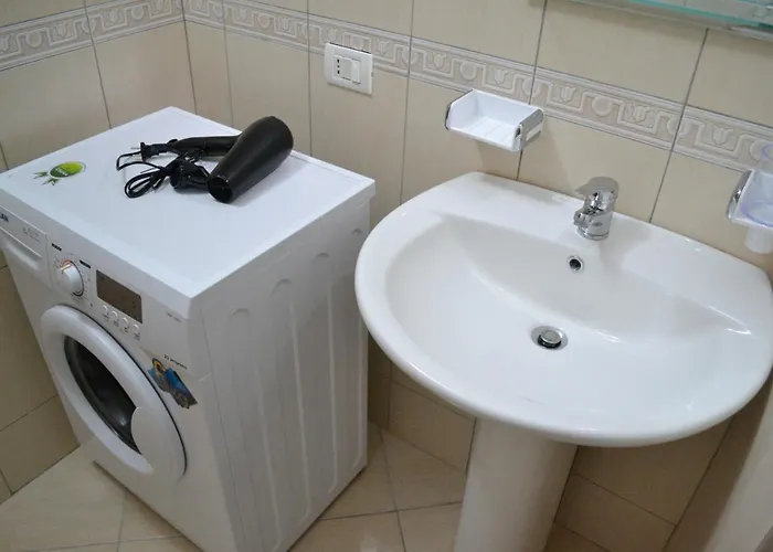 Seaview Penthouse 2 Bedrooms & Private Garage Appartamento