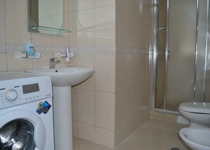 Seaview Penthouse 2 Bedrooms & Private Garage Appartamento